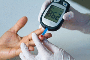 una prueba de glucometria en un centro de medicina estetico